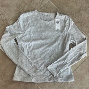 NWT Abercrombie & Fitch long sleeve baby tee
